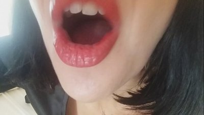 Ry malala, tsy avelan'ny renikelinao handeha hianatra anio ianao... Mila anao loatra aho...